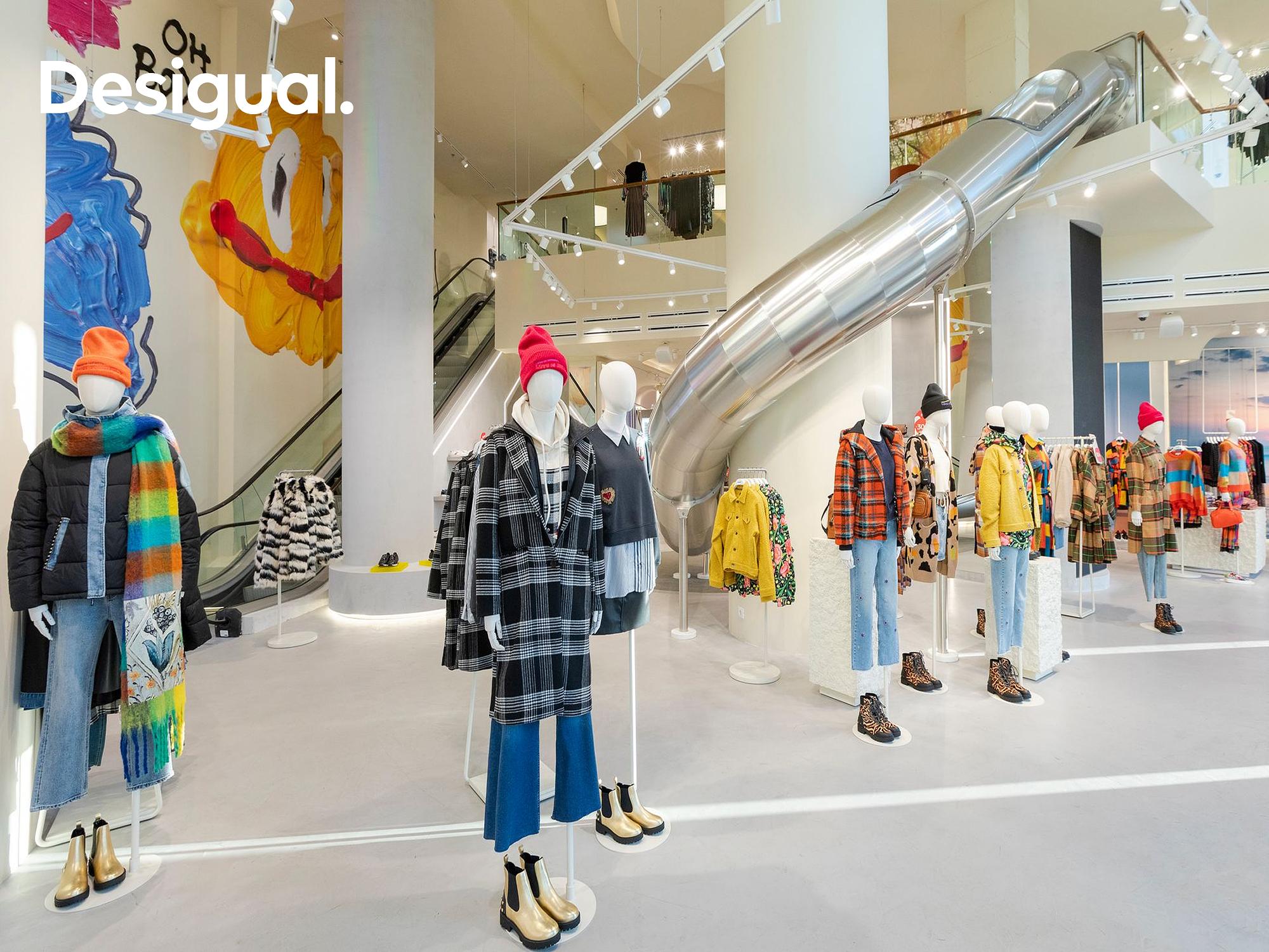 Desigual background